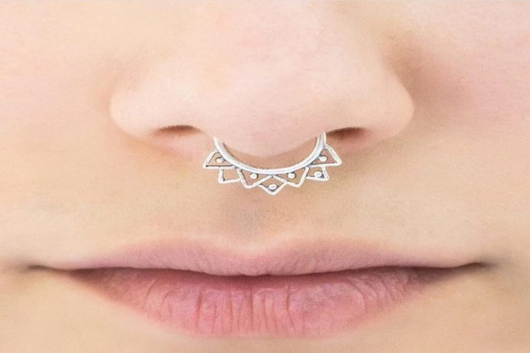 Learn What A Professional Has To Say On The Septum Nose Piercing